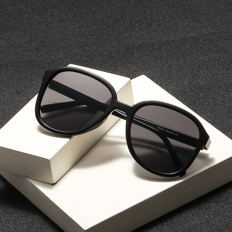 New Cat Eye Sunglasses Full Frame Women Men Colorful Transparent Retro Sunglass Rectangle Sun Glasses Female Candy Color Eyewears Z3334
New Cat Eye Sunglasses Full Frame Women Men Colorful Transparent Retro Sunglass Rectangle Sun Glasses Female Candy Color Eyewears Z3334