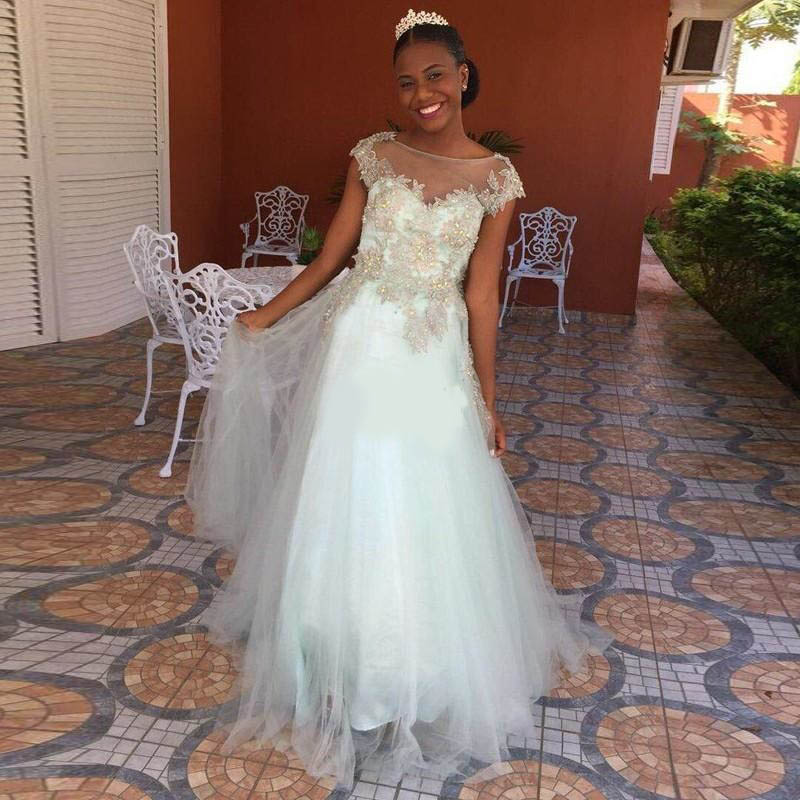 Quinceanera Dresses 2020 Jewel Cap Sleeve Gold Appliques Beads Long Formal Prom Party Gowns for Sweet 15 vestidos de quinceañera