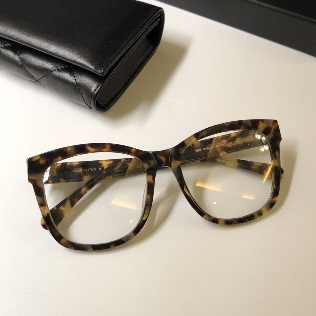 New top quality 3392 mens sunglasses men sun glasses women sunglasses fashion style protects eyes Gafas de sol lunettes de soleil with box
New top quality 3392 mens sunglasses men sun glasses women sunglasses fashion style protects eyes Gafas de sol lunettes de soleil with box