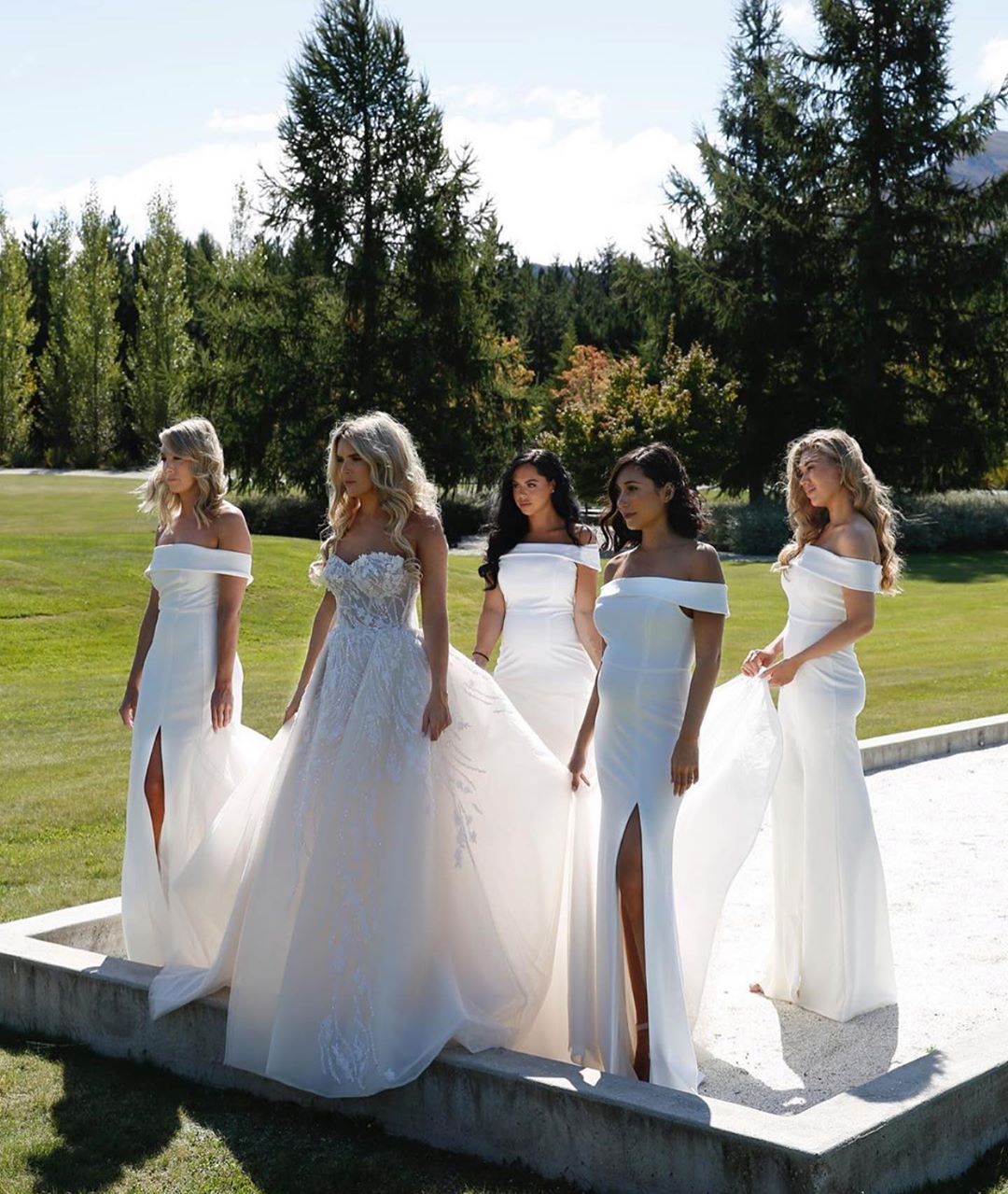 2020 Arabic Aso Ebi Lace Beaded Vintage Wedding Dresses Sexy High Split Bridal Dresses Tulle Cheap Wedding Gowns ZJ564