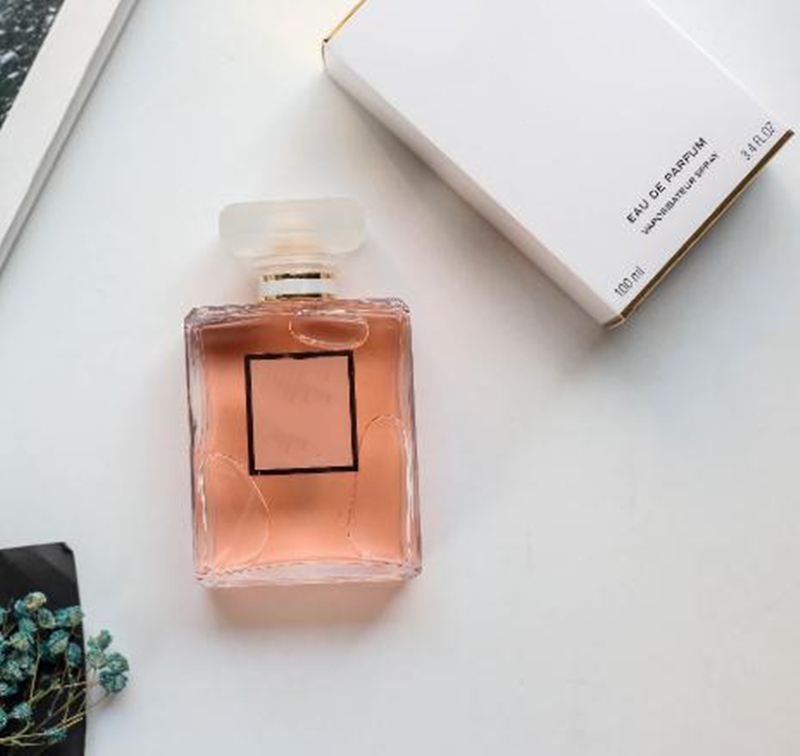 Top Quality Lady Perfume 100ML EAU DE PARFUM Spray Women With Long lasting High Fragrance Capacity Fast Shipping, Silver
Top Quality Lady Perfume 100ML EAU DE PARFUM Spray Women With Long lasting High Fragrance Capacity Fast Shipping, Silver
