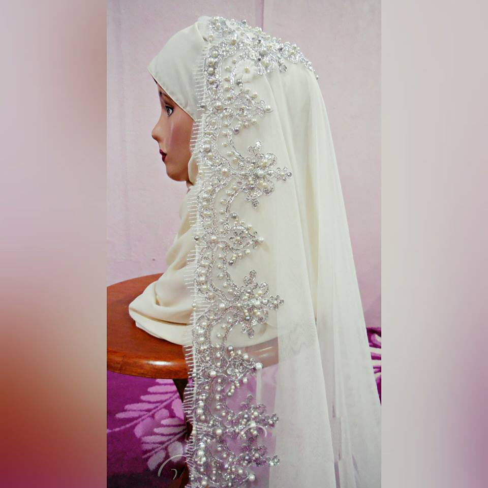 Muslim Veils With Lace Pearls Sequins 3D Floral Appliqued Custom Made Short Bridal Veil Shoulder Length