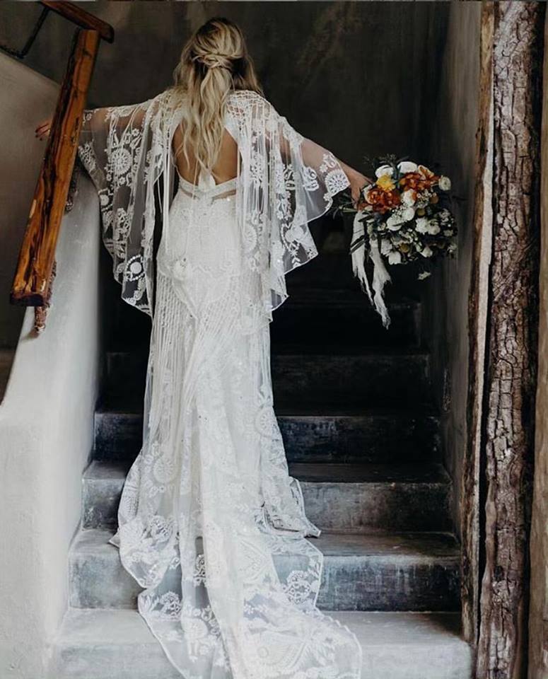 Wedding Bohemian Beach Dresses Bridal Gowns V Neck Bell Long Sleeve Lace Open Backless Boho Robe De Mari E 6660306