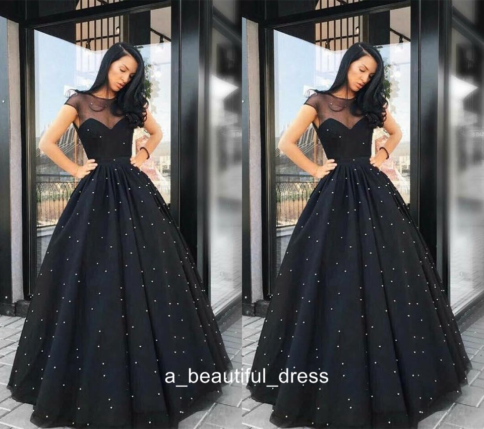 Black Evening Gowns Sheer Sweetheart Neck Short Sleeves Tulle Floor Length Pearls A Line Vestido Party Prom Dresses ED1325