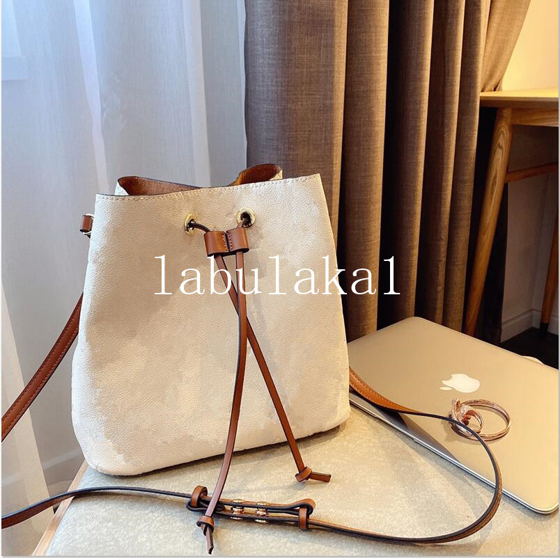 2021 women's Fashion Bucket Bag High Quality Genuine Leather Shoulder Bag Classic Design Crossbody NEONOE Bags Lady Handbags dust bag
2021 women's Fashion Bucket Bag High Quality Genuine Leather Shoulder Bag Classic Design Crossbody NEONOE Bags Lady Handbags dust bag