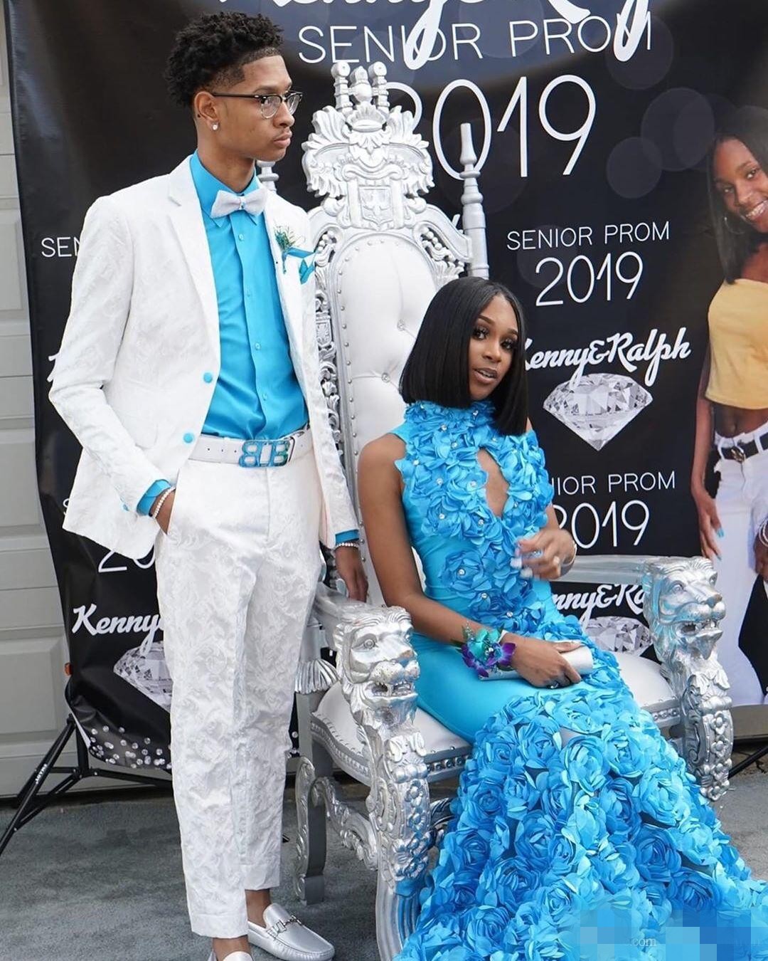 Modest Blue Sky Prom Dresses Plunging V Handmade Wers High Neck Sweep Train Sleeveless Custom Made Evening Party Gowns