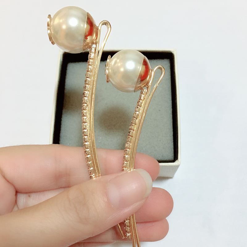 Fashion big pearl hair clips Water drill hairpin one word clip for ladies collection head ornaments vip gift
Fashion big pearl hair clips Water drill hairpin one word clip for ladies collection head ornaments vip gift