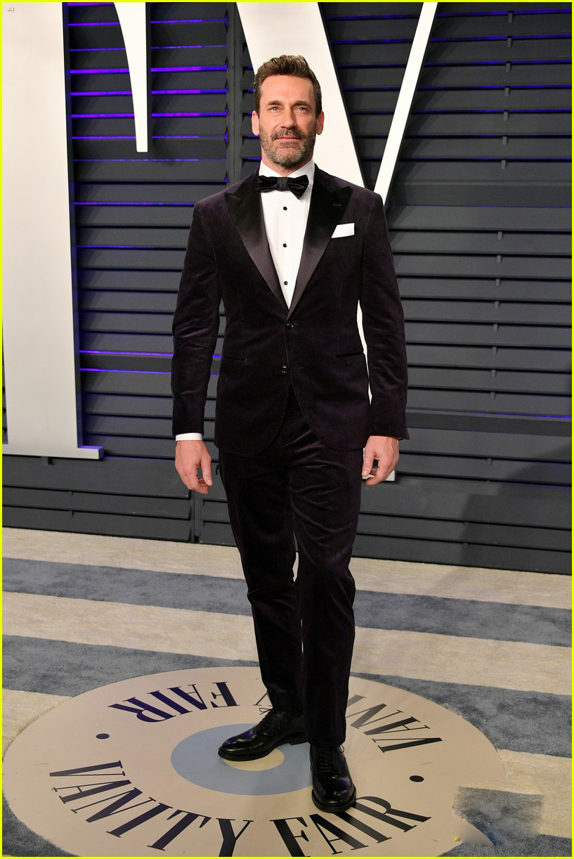 2019 Newest Men Prom Suits Two Button Groomsmen Peak Lapel Wedding Tuxedos (Jacket+Pants) Best Men Blazer