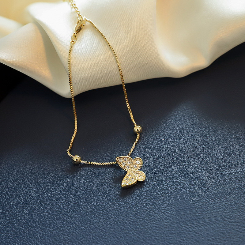 Korean Elegant Butterfly Rhinestone Bracelets For Women 2020 Fashion Temperament Bracelets Jewelry Gold Color Bijoux 
Korean Elegant Butterfly Rhinestone Bracelets For Women 2020 Fashion Temperament Bracelets Jewelry Gold Color Bijoux