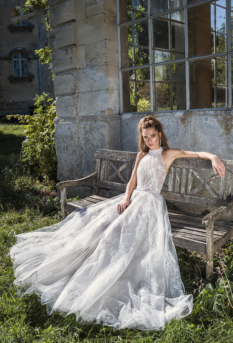 2020 Modest Birenzweig A Line Wedding Dresses Halter Sleeveless Backless Lace Applique Bow Wedding Gowns Sweep Train robe de mariée