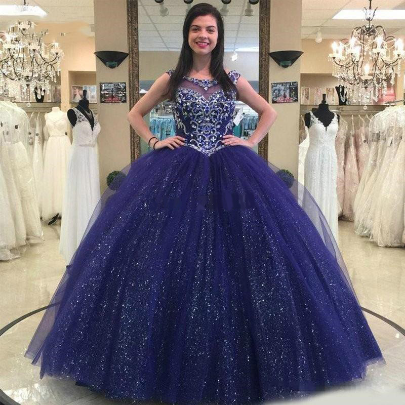 Sparkly Ball Gown Quinceanera Dresses Bateau Sweep Train Crystal Beads Formal Prom Party Gowns for Sweet 15 vestidos de quinceañera