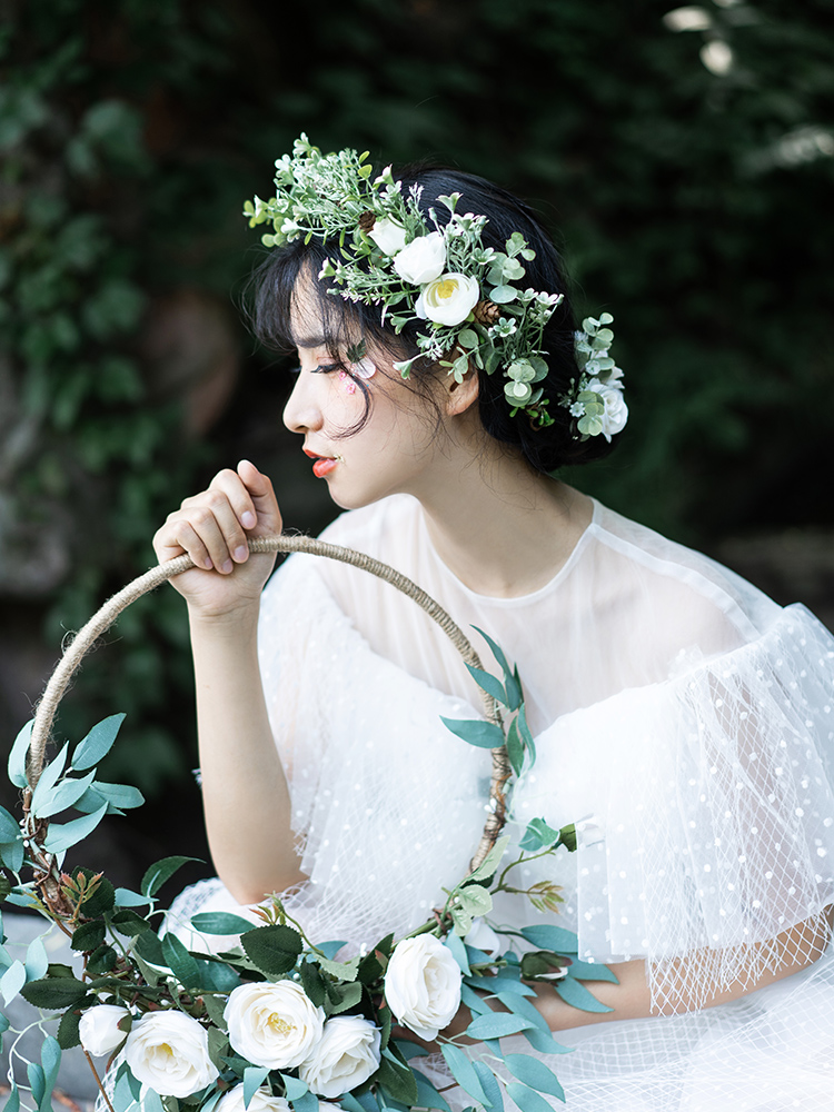 Bride pine cone wreath earring Hand flower boutonniere comb Hair accessories wedding dress photo travel Christmas accessories
Bride pine cone wreath earring Hand flower boutonniere comb Hair accessories wedding dress photo travel Christmas accessories