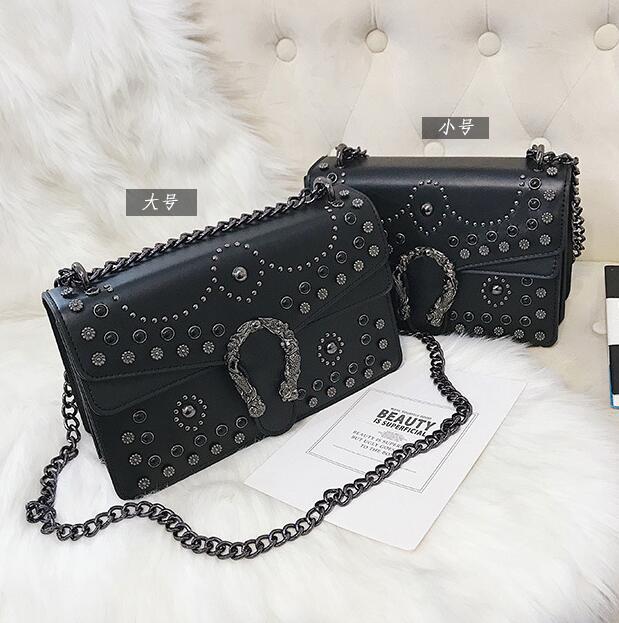 Factory wholesale women handbag street trend embossed shoulder bags cool rivet womens chain bag leather fashion handbags
Factory wholesale women handbag street trend embossed shoulder bags cool rivet womens chain bag leather fashion handbags