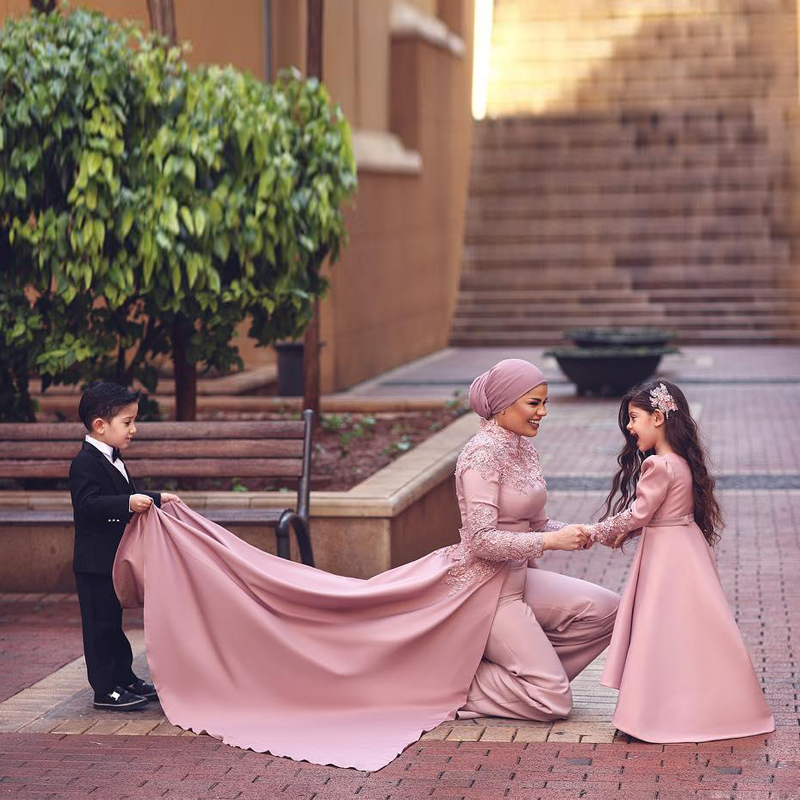 Dusty Pink Muslim Evening Dresses with Detachable Train High Neck Beaded Formal Jumpsuits Dubai Saudi Arabic Prom Gowns