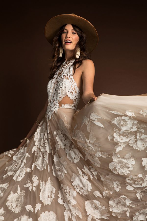Summer Beach Dresses Halter Sexy Backless Sweep Train A e Appliqued Boho Lace Bridal Gowns wing Bohemian Wedding Dress