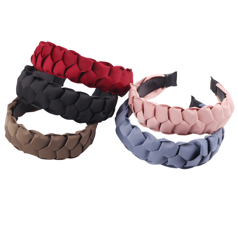 2020 New Solid Color Velvet Braid Headband for Women Autumn Winter Hair Loop Ladies Retro Hairband Bezel Hair Accessories
2020 New Solid Color Velvet Braid Headband for Women Autumn Winter Hair Loop Ladies Retro Hairband Bezel Hair Accessories