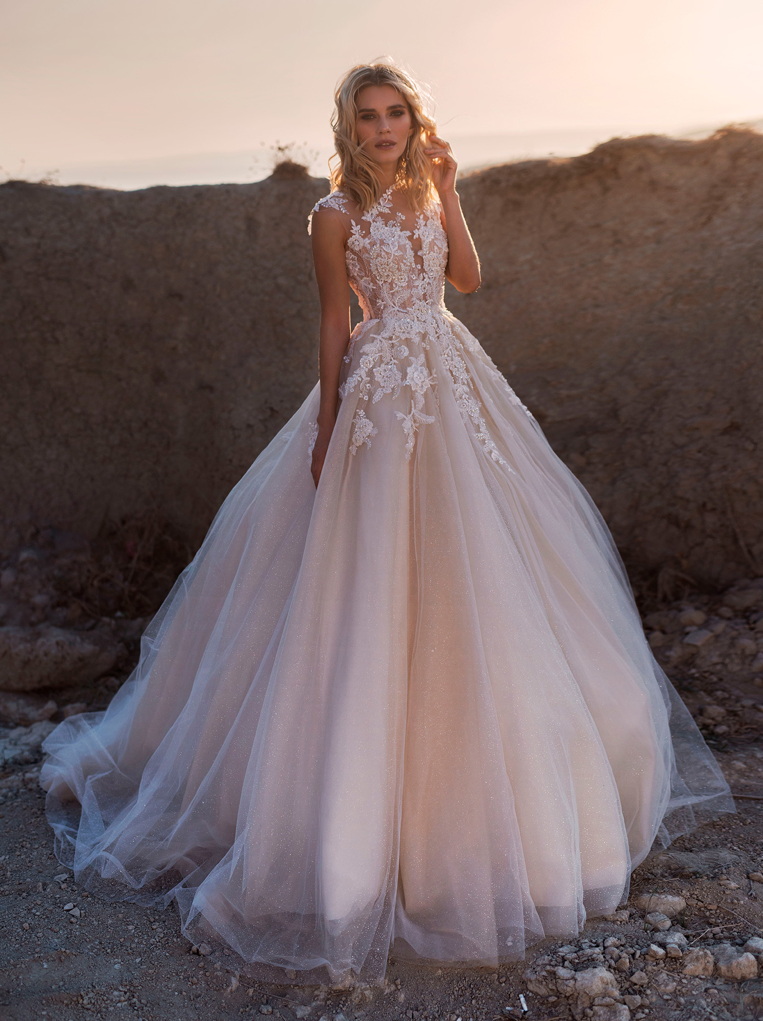 Lace Bohemian Dresses A e Appliqued Jewel Neck Beach Wedding Dress Cheap Boho Plus Size Garden Bridal Gowns Robe