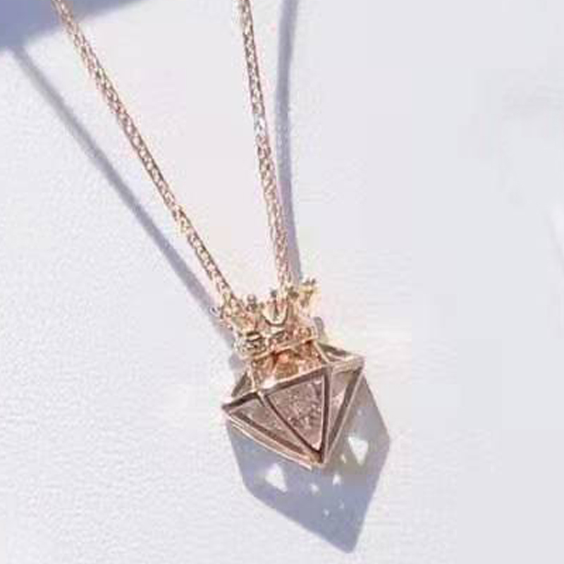 Other 18K Rose Gold Real Diamond Women Pendant Necklaces Crown Disassemble Wedding Party Engagement Anniversary Birthday
Other 18K Rose Gold Real Diamond Women Pendant Necklaces Crown Disassemble Wedding Party Engagement Anniversary Birthday