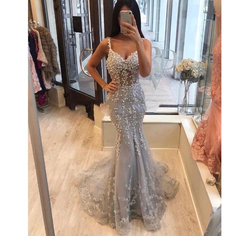Hot Sale Silver Beaded Mermaid Prom Dresses V Neck Lace Appliqued Evening Gowns Plus Size Sweep Train Tulle Formal Dress