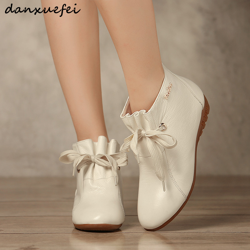 3 Color plus size 43 women's genuine leather lace-up flats ankle boots autumn short booties high quality comfortable short women, Beige
3 Color plus size 43 women's genuine leather lace-up flats ankle boots autumn short booties high quality comfortable short women, Beige