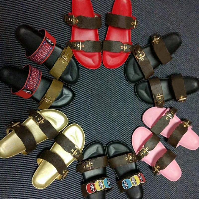 2020 Luxury designer Women Slides Sandal Bom Dia Flat Mule Slipper Patent Canvas Men Women Beach Slides Rubber Soles Summer Flip Flops 35-46
2020 Luxury designer Women Slides Sandal Bom Dia Flat Mule Slipper Patent Canvas Men Women Beach Slides Rubber Soles Summer Flip Flops 35-46