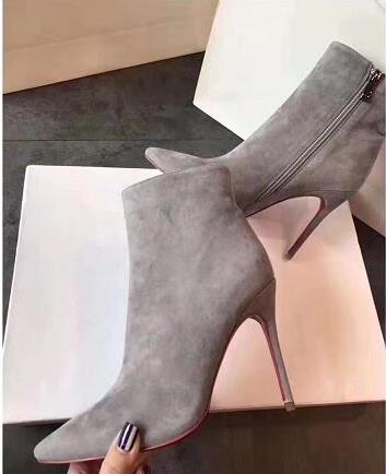 European and American popular new style fashionable woman short boots, the sexy lady of design diversity banquet wedding red bottom boots
European and American popular new style fashionable woman short boots, the sexy lady of design diversity banquet wedding red bottom boots