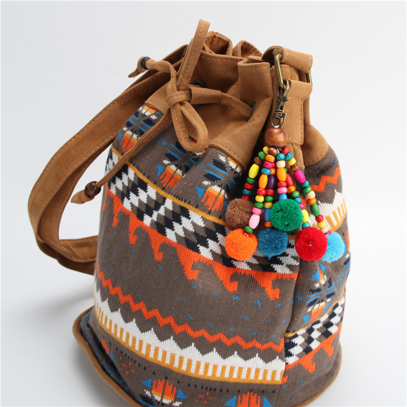 RE Charm Pompon Pom Pom Keychain Tassel Trinket Pompom Key Chain Accessories Bag Charms Women's Car key rings for a Women J3030