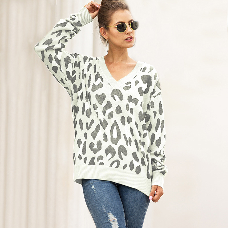 Autumn and winter sweater European and American fashion plus size three-color leopard jacquard V-neck sweater women, Fuchsia
Autumn and winter sweater European and American fashion plus size three-color leopard jacquard V-neck sweater women, Fuchsia