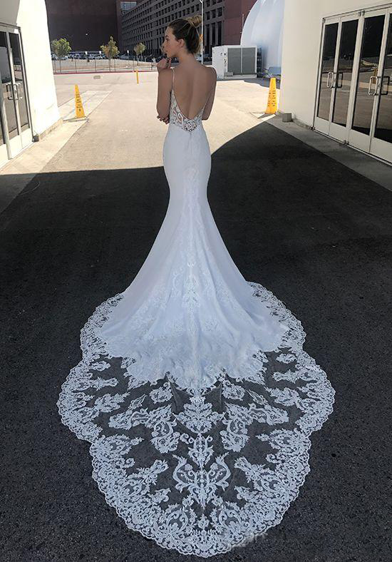 Beautiful Lace Appliques Wedding Dresses New Arrival Spaghetti Straps Mermaid Bridal Gowns With Court Train