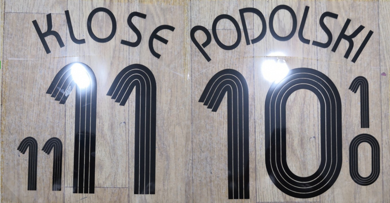 Retro 2006 Germany home KLOSE PODOLSKI nameset name numbering soccer patch soccer badge
Retro 2006 Germany home KLOSE PODOLSKI nameset name numbering soccer patch soccer badge