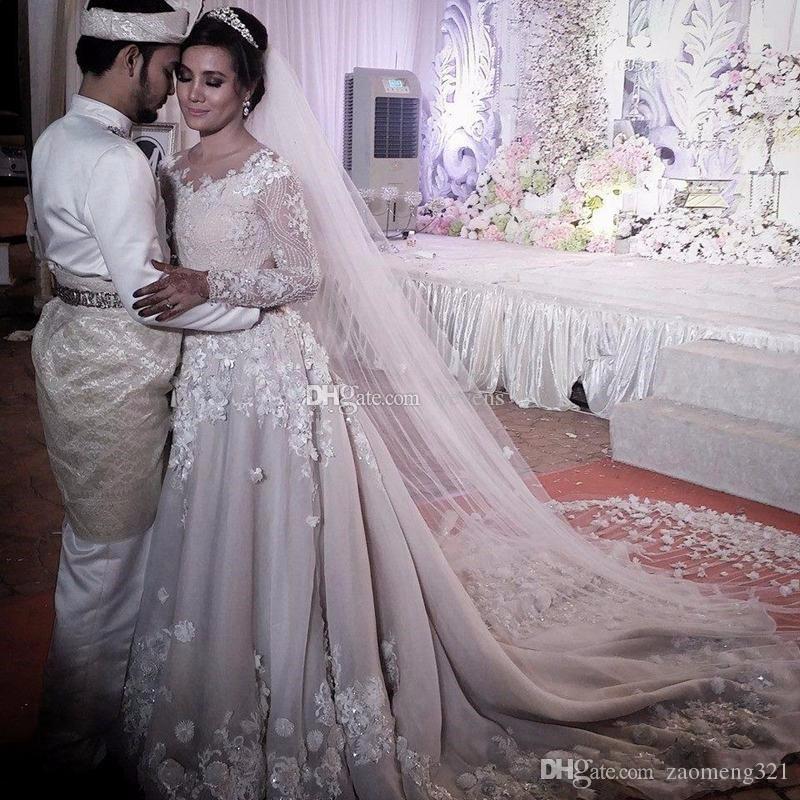 Arabic Luxury Long Sleeve Wedding Dresses Jewel Neck Lace 3D Floral Appliqued Chapel Wedding Gowns Sweep Train Bridal Dress Robe de mariage, Champagne
Arabic Luxury Long Sleeve Wedding Dresses Jewel Neck Lace 3D Floral Appliqued Chapel Wedding Gowns Sweep Train Bridal Dress Robe de mariage, Champagne