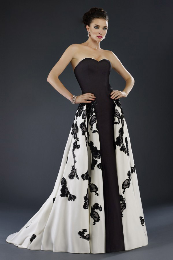 Janique Cheap Mermaid Satin Mother Of The Bride Dresses Strapless Lace Applique Plus Size Wedding Guest Dress Sweep Train Evening Gowns