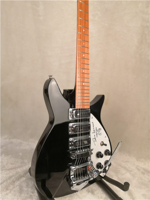 John Lennon 325 Short Scale Length 527mm 6 String Black Electric Guitar Bigs Tremolo, Gloss Paint Fingerboard, 5 Degree Angle Headstock