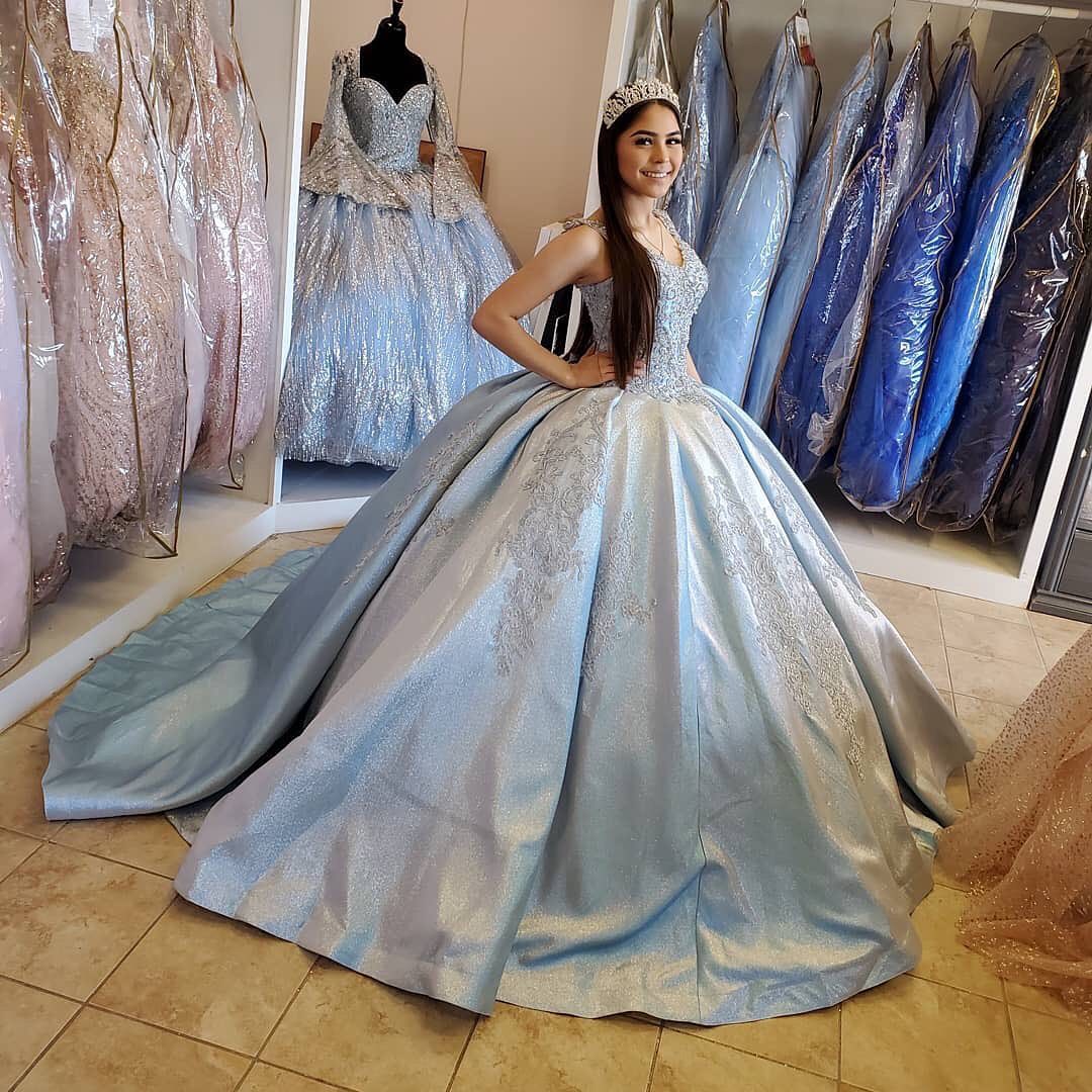 Lace Beaded Vintage Sexy Quinceanera Prom Dresses V-neck Ball Gown Satin Evening Party Sweet 16 Dress ZJ110