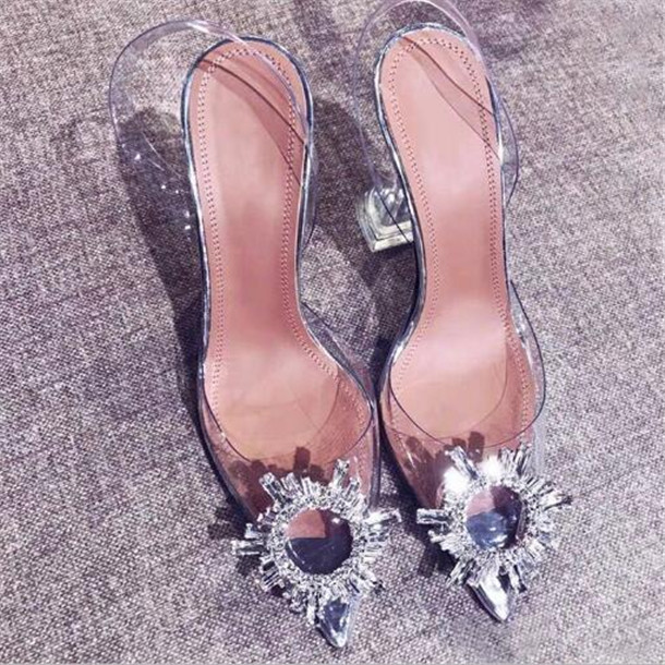 Women's luxury transparent sandals with pointed toes summer 2020 new word with water diamond High Quality sexy baotou heels, White 
Women's luxury transparent sandals with pointed toes summer 2020 new word with water diamond High Quality sexy baotou heels, White