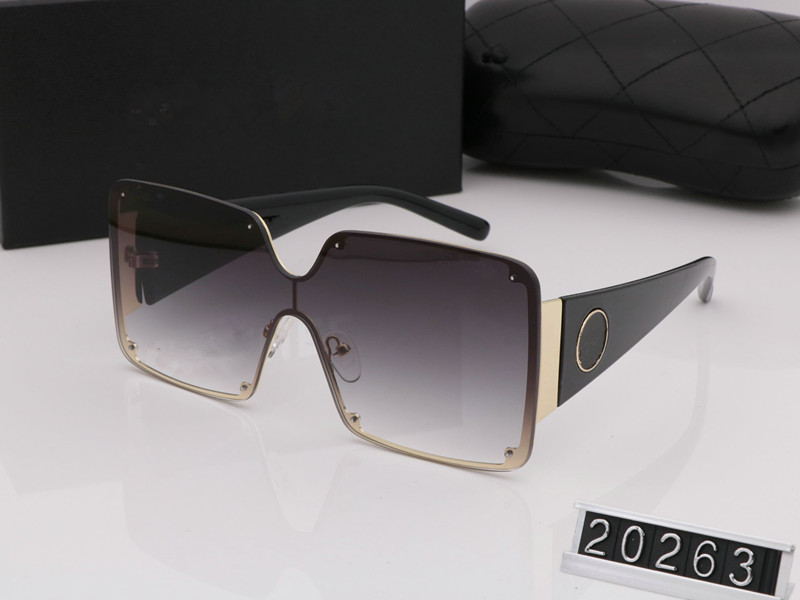 New Luxury Women and Men Sunglasses Fashion Full Frame Ladies Vintage Retro Brand Designer Oversized Female Leisure Sun Glasses Tide #0236
New Luxury Women and Men Sunglasses Fashion Full Frame Ladies Vintage Retro Brand Designer Oversized Female Leisure Sun Glasses Tide #0236