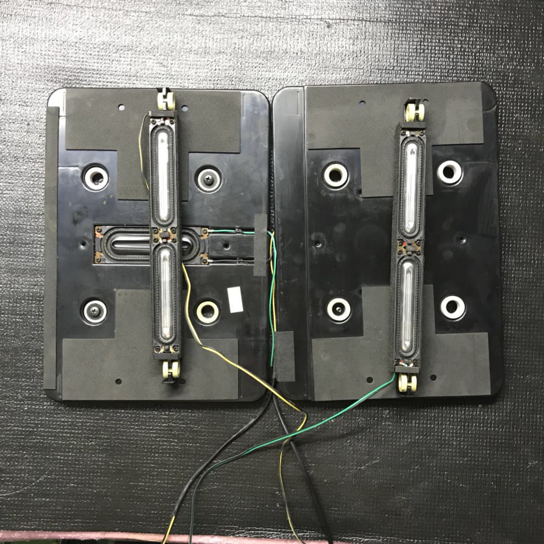 UA55B7000WF BN96-11610A 8ohm 15W TV Speaker Pair original Work Test 
UA55B7000WF BN96-11610A 8ohm 15W TV Speaker Pair original Work Test