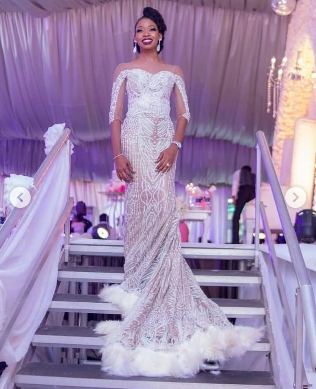 2019 African Luxury Mermaid Wedding Dresses Lace Applique Beaded Long Sleeves Modest Wedding Dress Feather Court Train Bridal Gowns