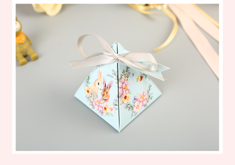 50/100pcs Pink/blue sweet happiness flower pyramid wedding candy chocolate box children party gift box with ribbon
50/100pcs Pink/blue sweet happiness flower pyramid wedding candy chocolate box children party gift box with ribbon