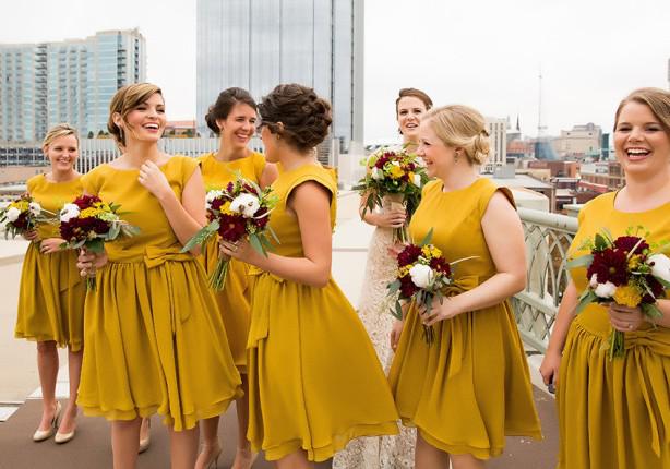 New Mustard Bridesmaid With Crew Ruched Sash A Line Knee Length Chiffon Hot Charming Prom Dresses Party Gowns Z63 0510
