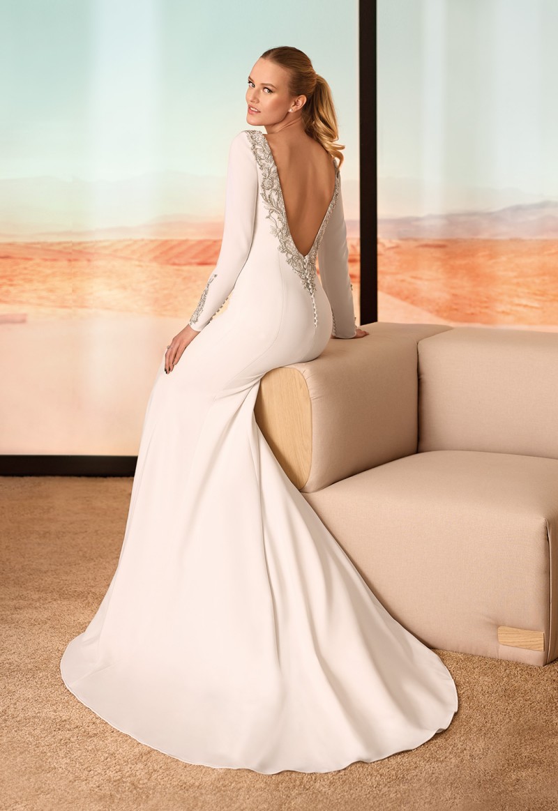 Cabotine 2019 Satin Wedding Dresses Bateau Neck Long Sleeve Mermaid Bridal Gowns Sexy Backless Sweep Train Vestidos Wedding Dress