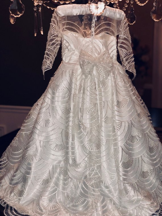 White Flower Girl Dresses A Line V Neck Lace Floor Length Long Sleeve Girls Pageant Dress Custom Made Kids Formal Gowns