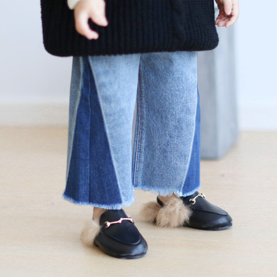 Children autumn section Korean side hit color jeans boys and girls children loose trousers, Blue
Children autumn section Korean side hit color jeans boys and girls children loose trousers, Blue