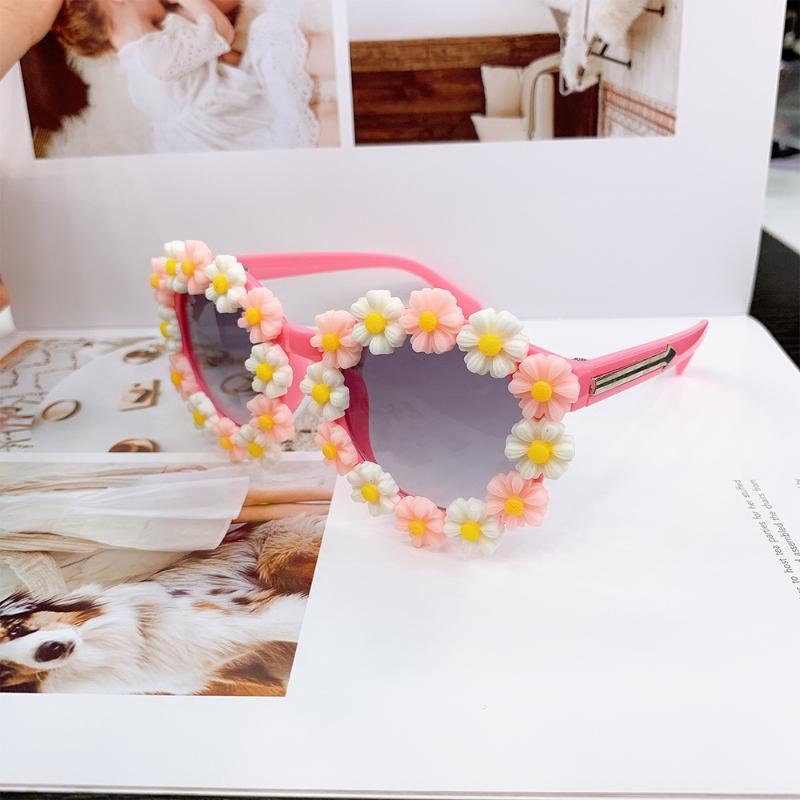 YEABIU New Wholesale Cute Little Daisy Baby Sunglasses For Chilren Outdoor Decoration Photo Glasses Kids Sun Glasses For Girls