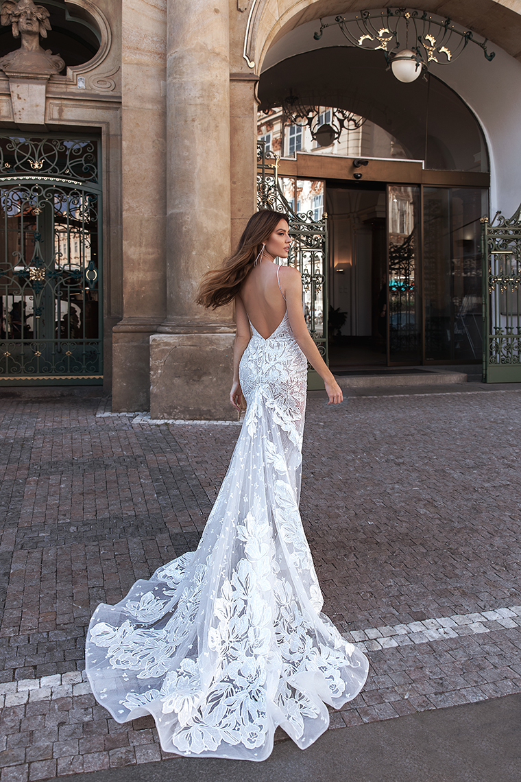 Julie Vino Mermaid Dresses With Wrap Spaghetti Lace Appliques Beach Wedding Dress Sweep Train Plus Size Boho Vestidos De Novia