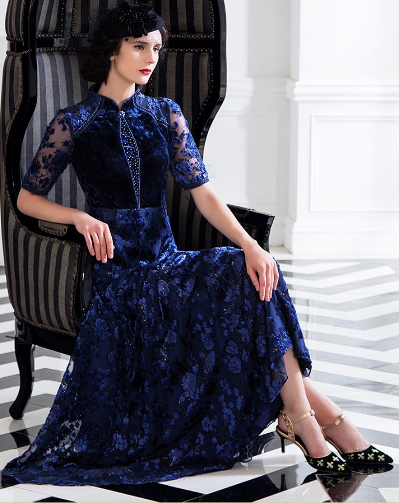 Vintage Mother of the Bride Dresses Royal Blue Lace Half Sleeve Appliques Evening Gowns with Sequins Beads Mothers Formal Dresses