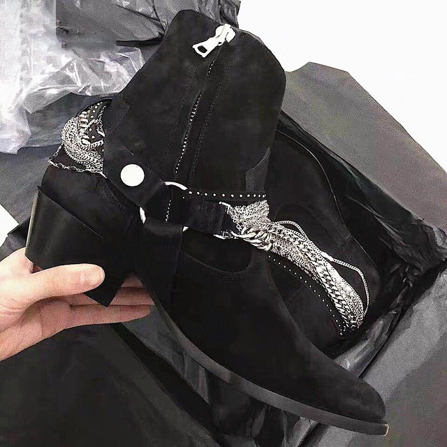 Autumn New chain tassel Men motorcycle Boots High Quality Men Winter Boots High-top Fashion Men Winter Shoes Work Boots
Autumn New chain tassel Men motorcycle Boots High Quality Men Winter Boots High-top Fashion Men Winter Shoes Work Boots