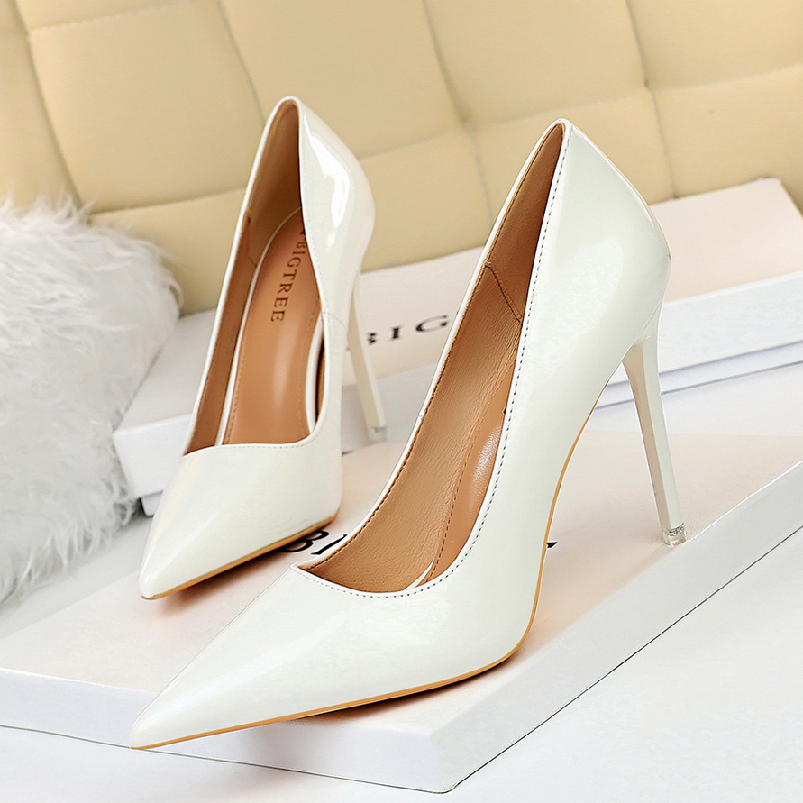 with box size 34 to 40 bridesmaid wedding shoes pointed toe metal high heel designer pumps fashion luxury designer women shoes Q66325, Red
with box size 34 to 40 bridesmaid wedding shoes pointed toe metal high heel designer pumps fashion luxury designer women shoes Q66325, Red