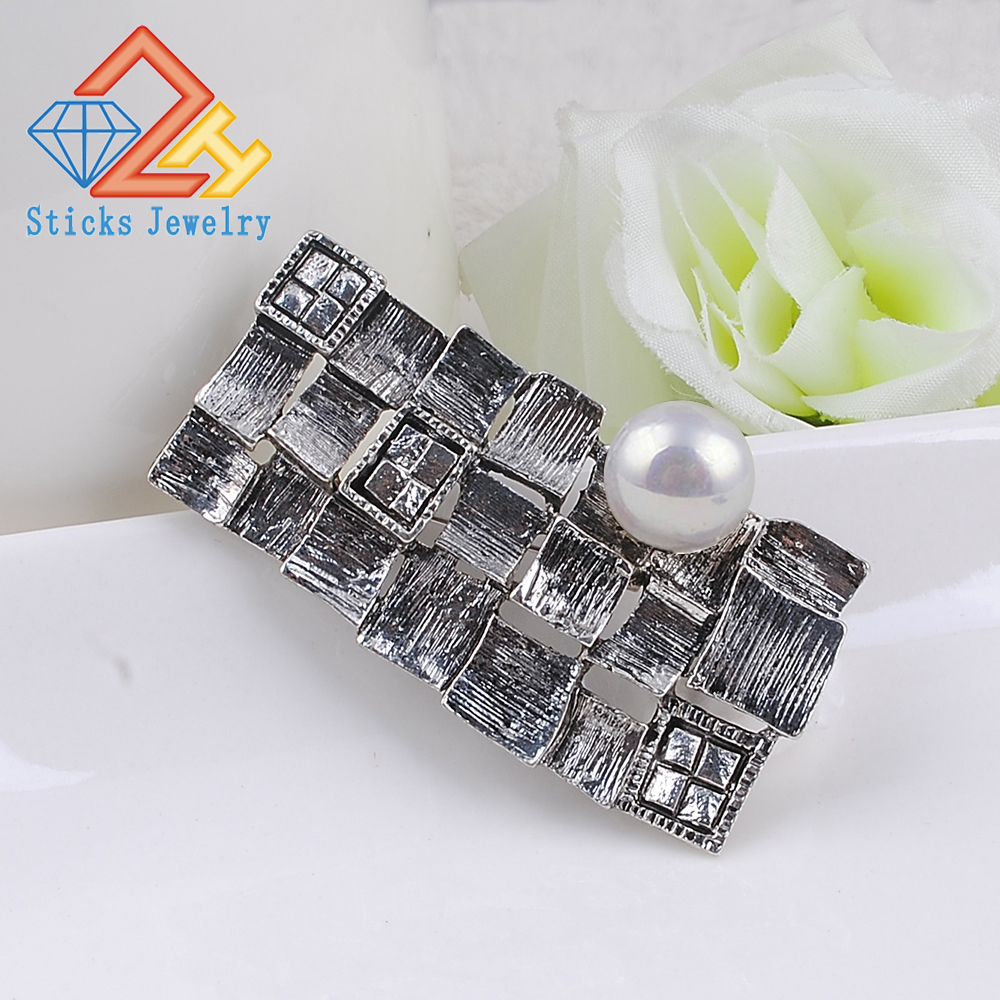 Colorful Simulated Pearl Brooches Vintage Jewelry Black Gun Plated Metal Lattice Pins And Brooch For Women
Colorful Simulated Pearl Brooches Vintage Jewelry Black Gun Plated Metal Lattice Pins And Brooch For Women