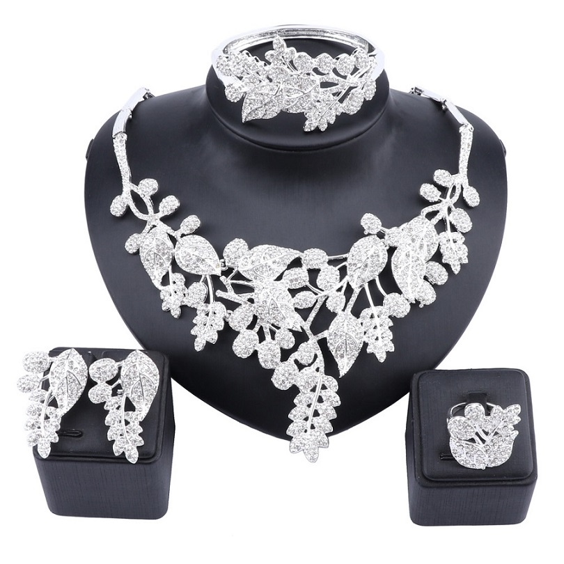 Women Girl Wedding Accessories African Beads Jewelry Set Costume Gold Color Crystal Necklace Bangle Ring Earring Jewelry Sets
Women Girl Wedding Accessories African Beads Jewelry Set Costume Gold Color Crystal Necklace Bangle Ring Earring Jewelry Sets